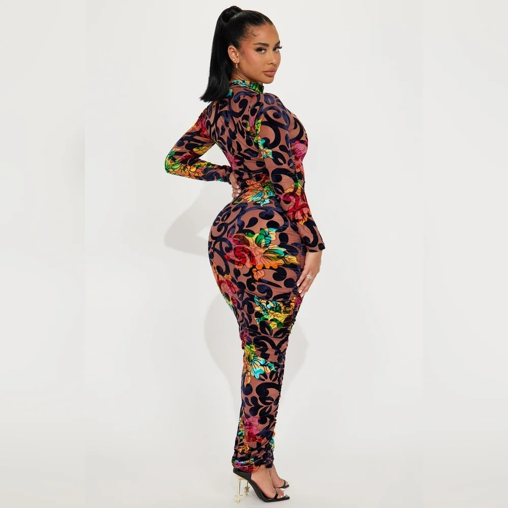 Fashion nova flower velvet dress - Picture 3 of 10